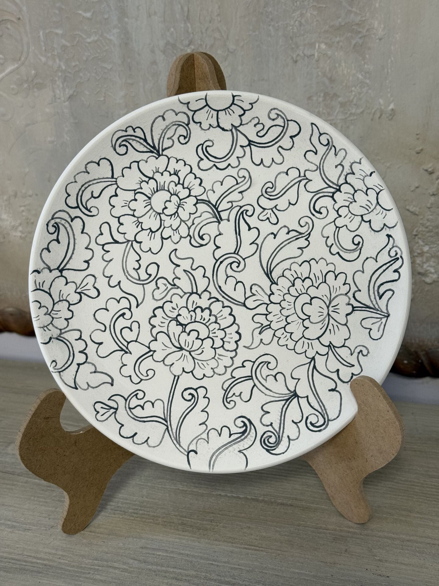 Çini Tahrirli Bisküvi - KARANFİL TABAK 18 CM