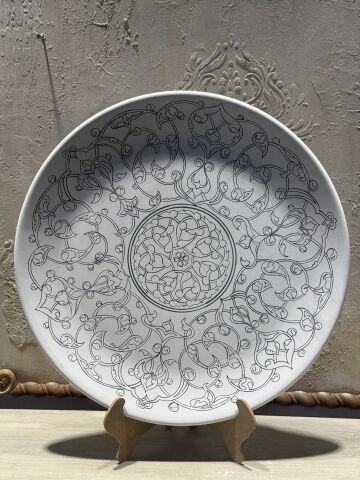 Çini Tahrirli Bisküvi - RUMİ BAHÇESİ TABAK 40 CM